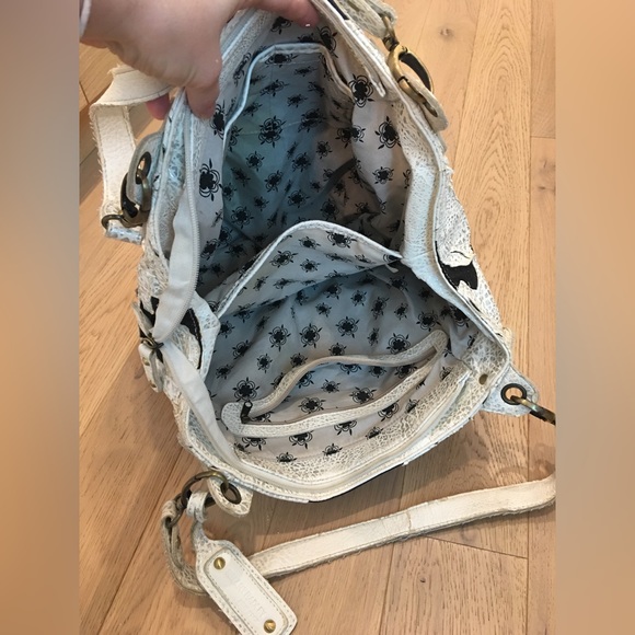 Hilary Radley Large Shoulder Bag - Picture 7 of 12